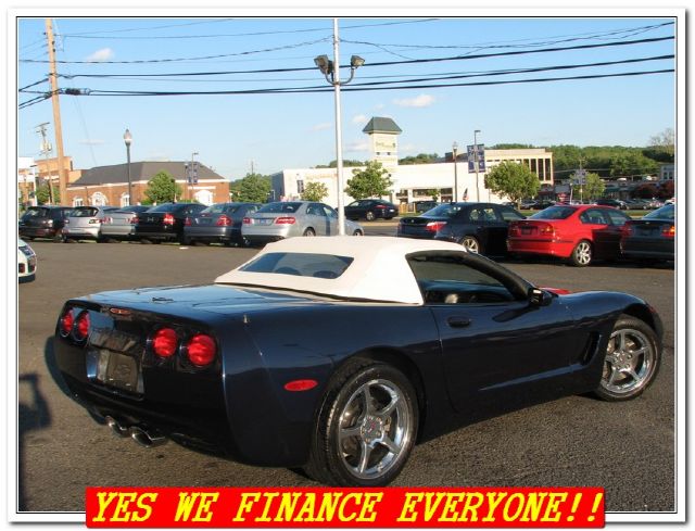 Chevrolet Corvette 2001 photo 24