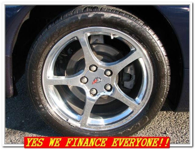 Chevrolet Corvette 2001 photo 29