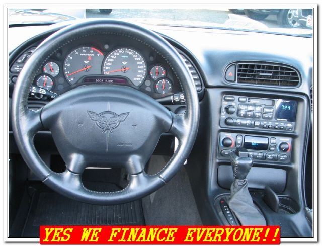 Chevrolet Corvette 2001 photo 7