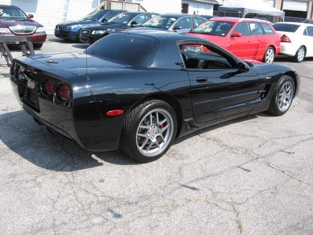 Chevrolet Corvette 2001 photo 3