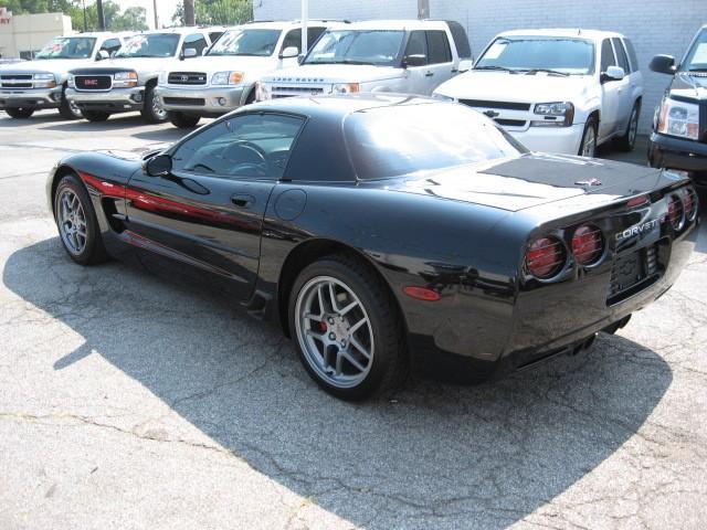 Chevrolet Corvette 2001 photo 5