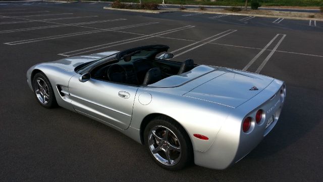 Chevrolet Corvette 2001 photo 1