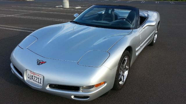 Chevrolet Corvette 2001 photo 4