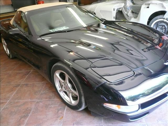 Chevrolet Corvette 2001 photo 3