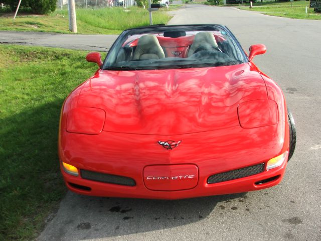 Chevrolet Corvette 2002 photo 9