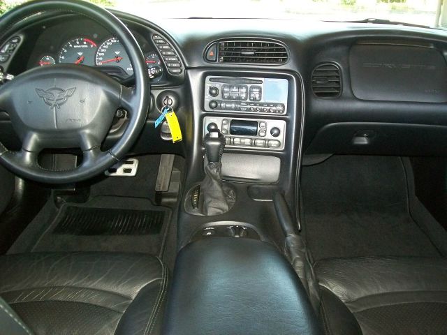 Chevrolet Corvette 2002 photo 1