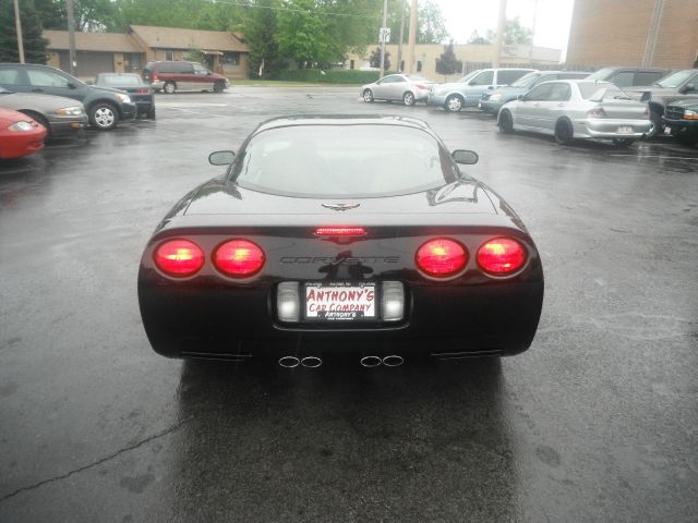 Chevrolet Corvette 2002 photo 6