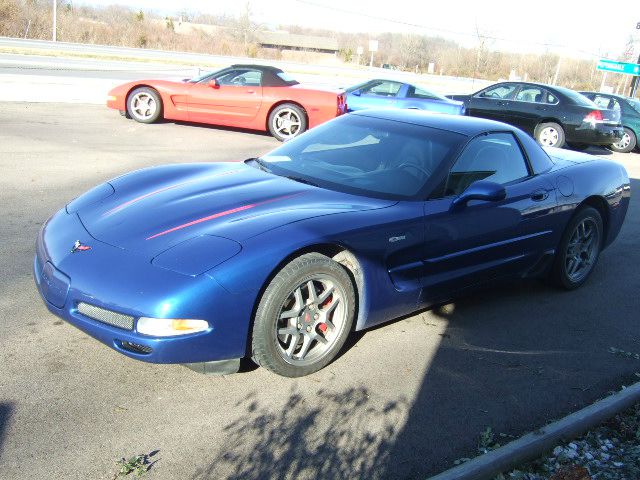 Chevrolet Corvette 2002 photo 0