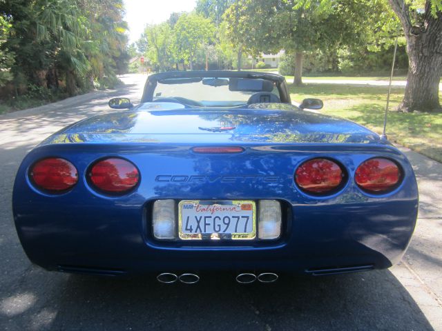 Chevrolet Corvette 2002 photo 1