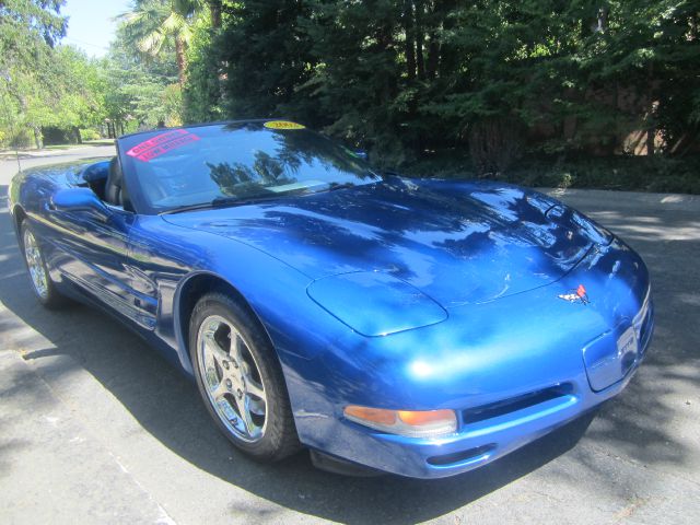 Chevrolet Corvette 2002 photo 4