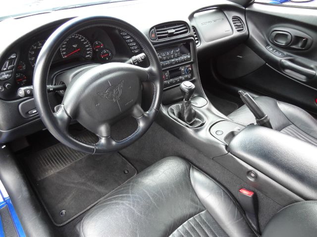 Chevrolet Corvette 2002 photo 1