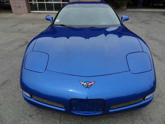 Chevrolet Corvette 2002 photo 10