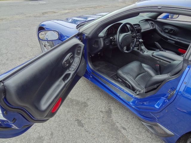 Chevrolet Corvette 2002 photo 19