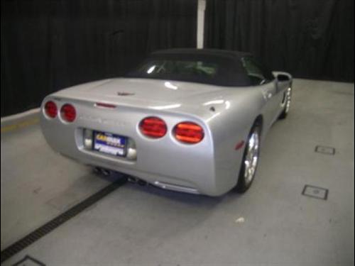Chevrolet Corvette 2002 photo 3