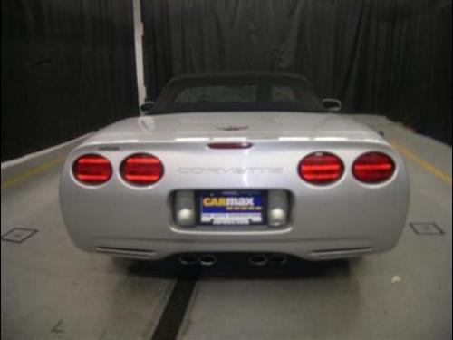 Chevrolet Corvette 2002 photo 4