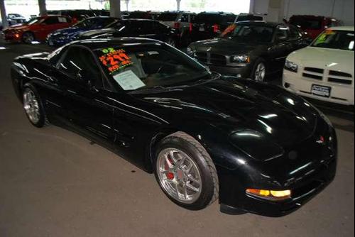 Chevrolet Corvette 2002 photo 2