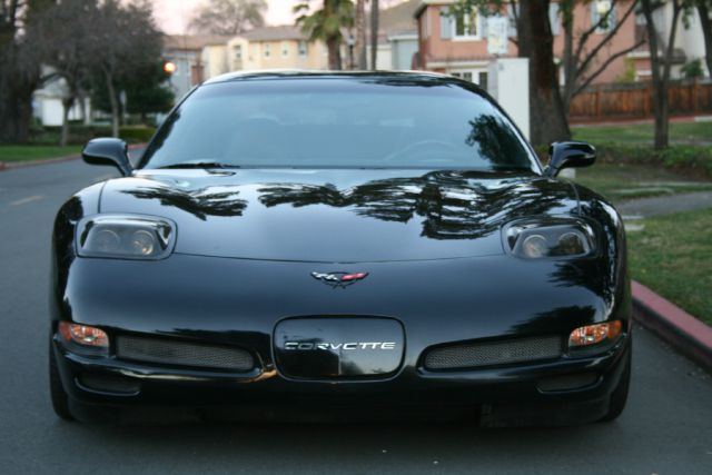 Chevrolet Corvette 2002 photo 1