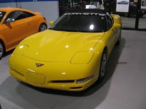 Chevrolet Corvette 2002 photo 1