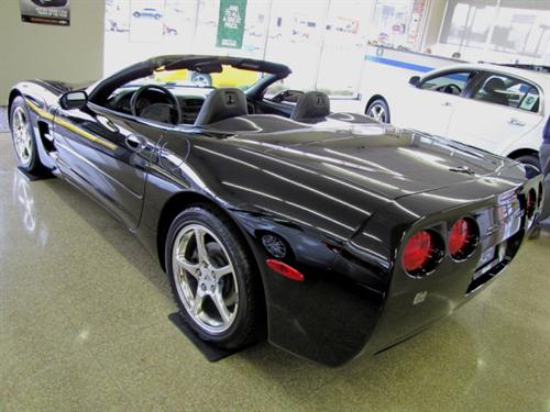 Chevrolet Corvette 2002 photo 4