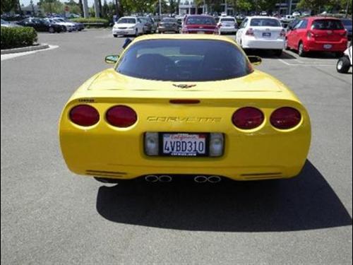 Chevrolet Corvette 2002 photo 2