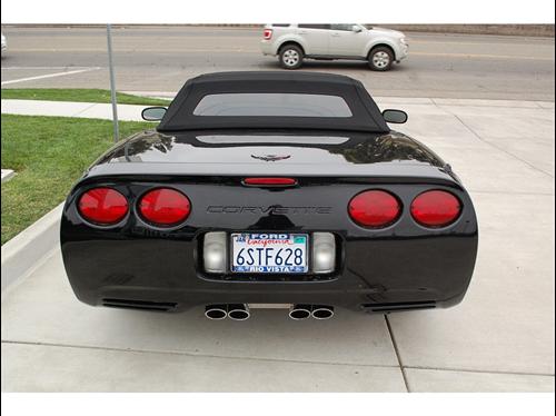 Chevrolet Corvette 2002 photo 1
