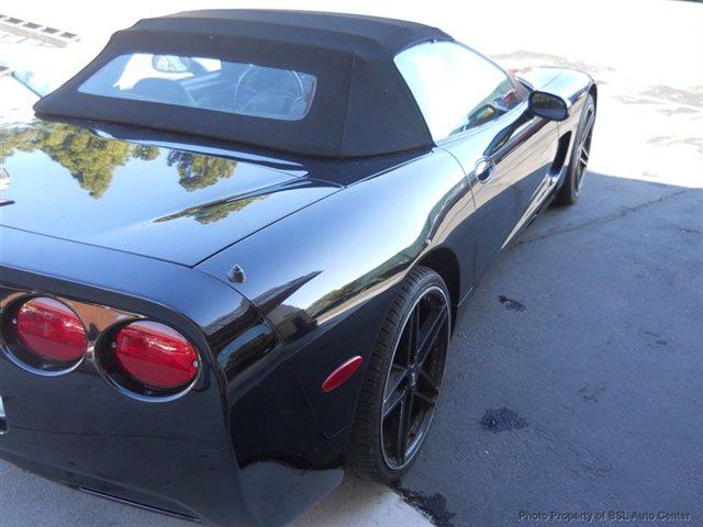 Chevrolet Corvette 2002 photo 22