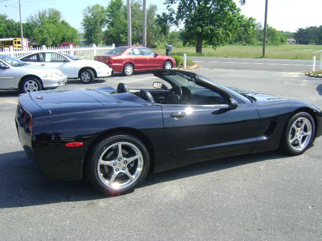 Chevrolet Corvette 2002 photo 8