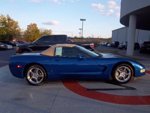 Chevrolet Corvette 2002 photo 2