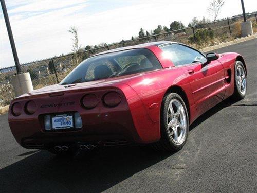 Chevrolet Corvette 2002 photo 2