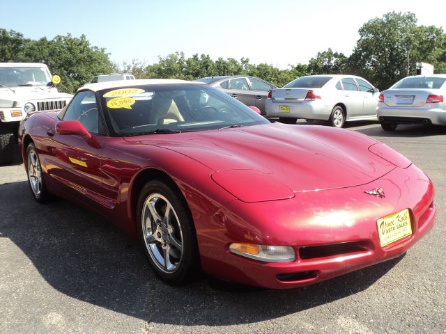 Chevrolet Corvette 2002 photo 2