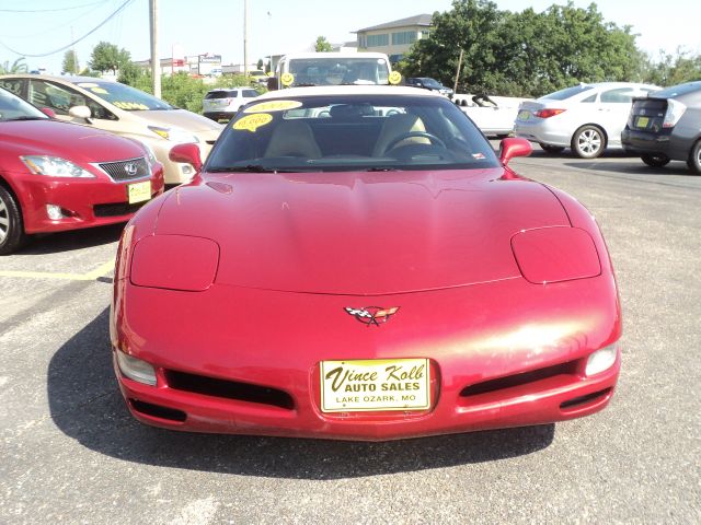 Chevrolet Corvette 2002 photo 3