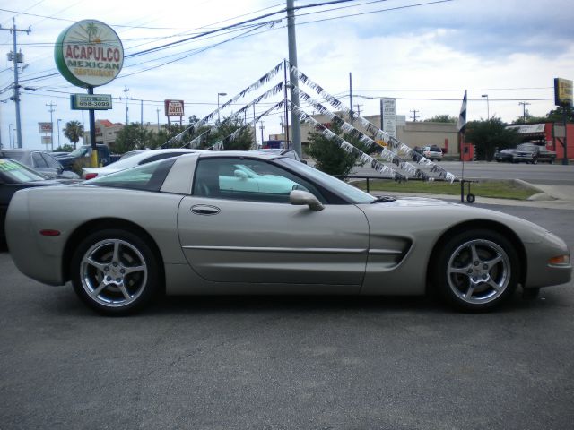 Chevrolet Corvette 2002 photo 10