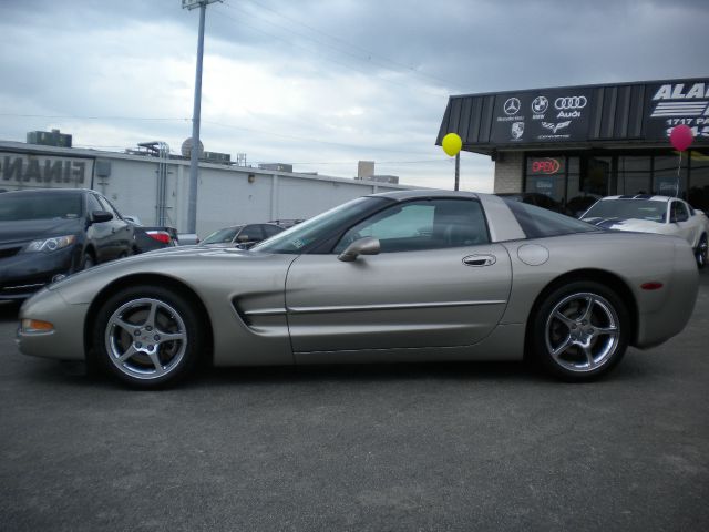 Chevrolet Corvette 2002 photo 8
