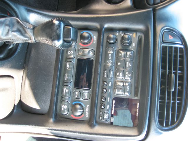 Chevrolet Corvette 2002 photo 14