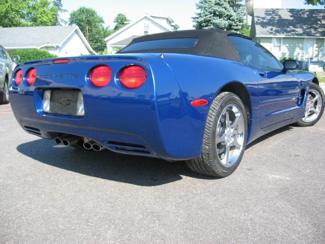 Chevrolet Corvette 2002 photo 19