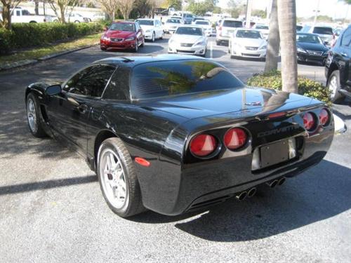 Chevrolet Corvette 2002 photo 1