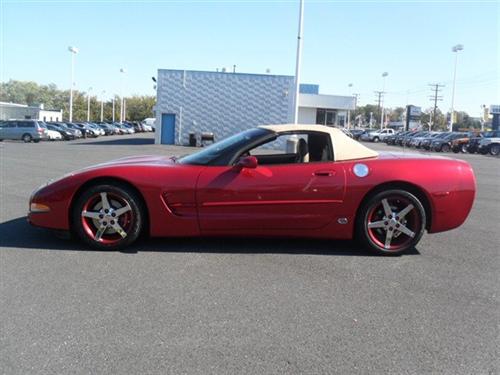 Chevrolet Corvette 2002 photo 2