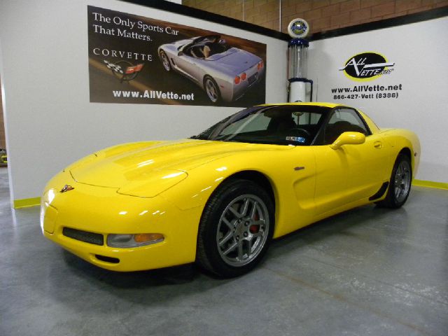 Chevrolet Corvette 2002 photo 4