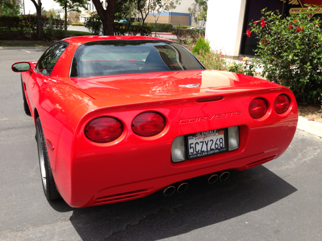 Chevrolet Corvette 2003 photo 3
