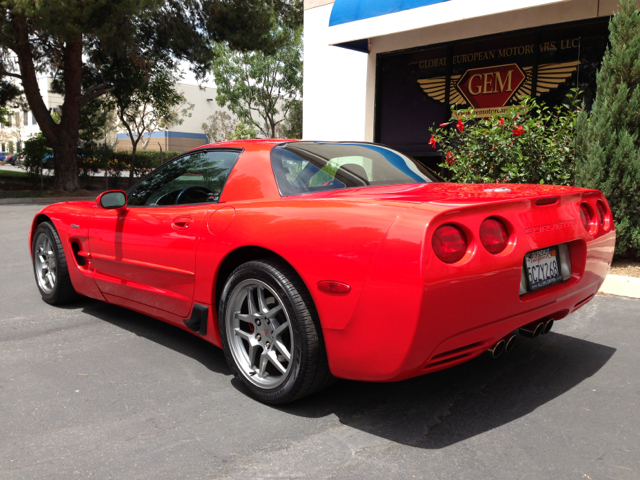 Chevrolet Corvette 2003 photo 4