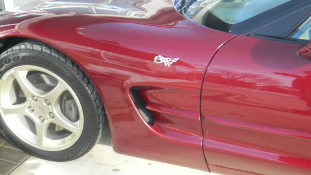 Chevrolet Corvette 2003 photo 3