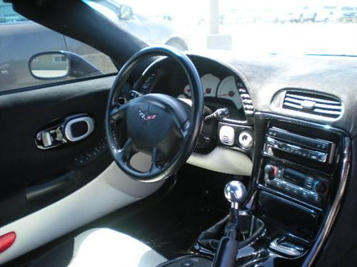 Chevrolet Corvette 2003 photo 3