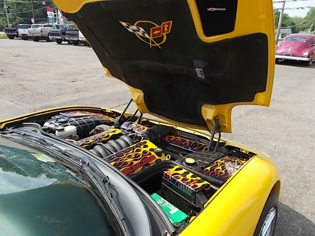 Chevrolet Corvette 2003 photo 11