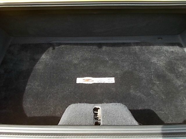 Chevrolet Corvette 2003 photo 2