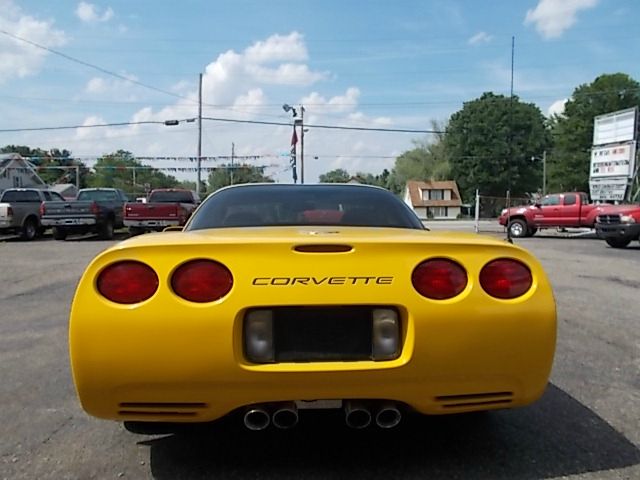 Chevrolet Corvette 2003 photo 3