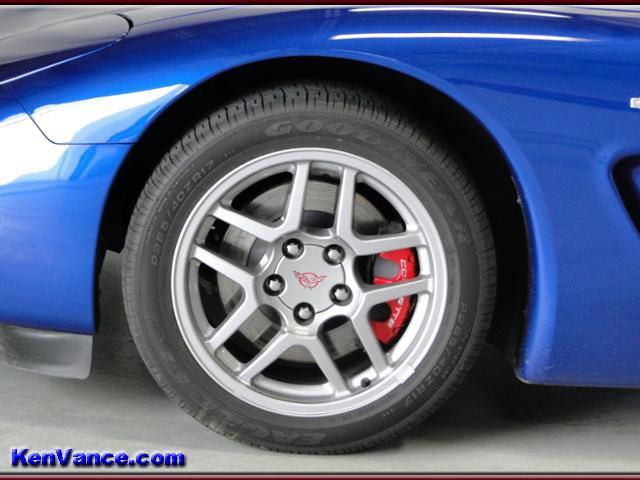 Chevrolet Corvette 2003 photo 1