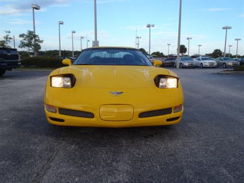 Chevrolet Corvette 2003 photo 2
