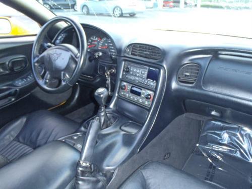 Chevrolet Corvette 2003 photo 4