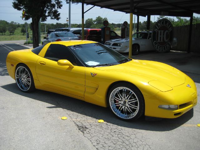 Chevrolet Corvette 2003 photo 4