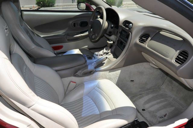 Chevrolet Corvette 2003 photo 23